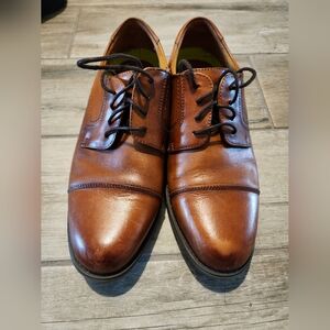 Florsheim Capped Toe Oxfords